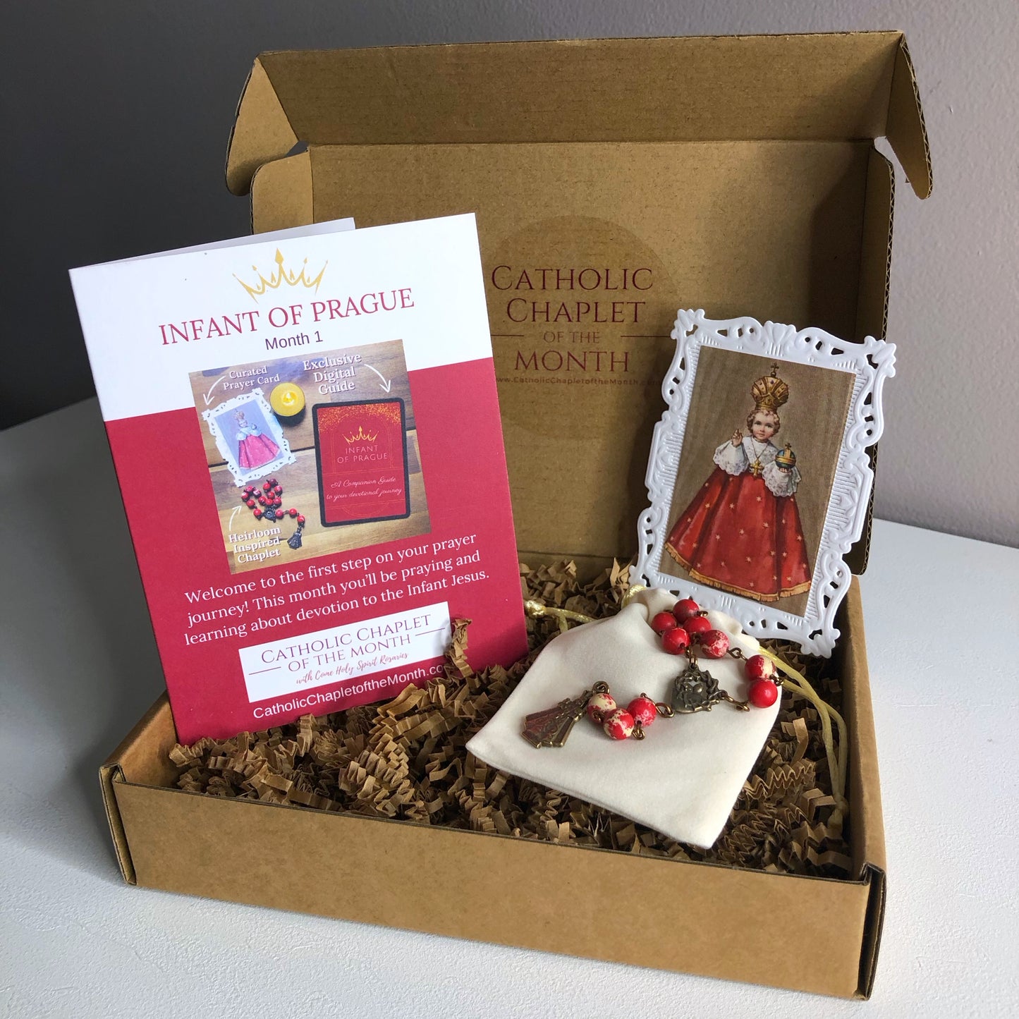 The Deluxe Chaplet Box - MONTH TO MONTH